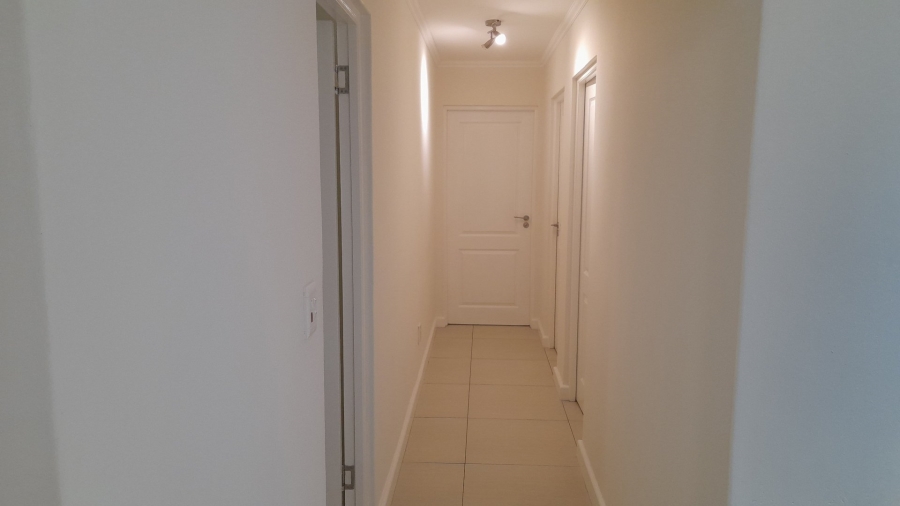 To Let 3 Bedroom Property for Rent in Kenilworth Western Cape
